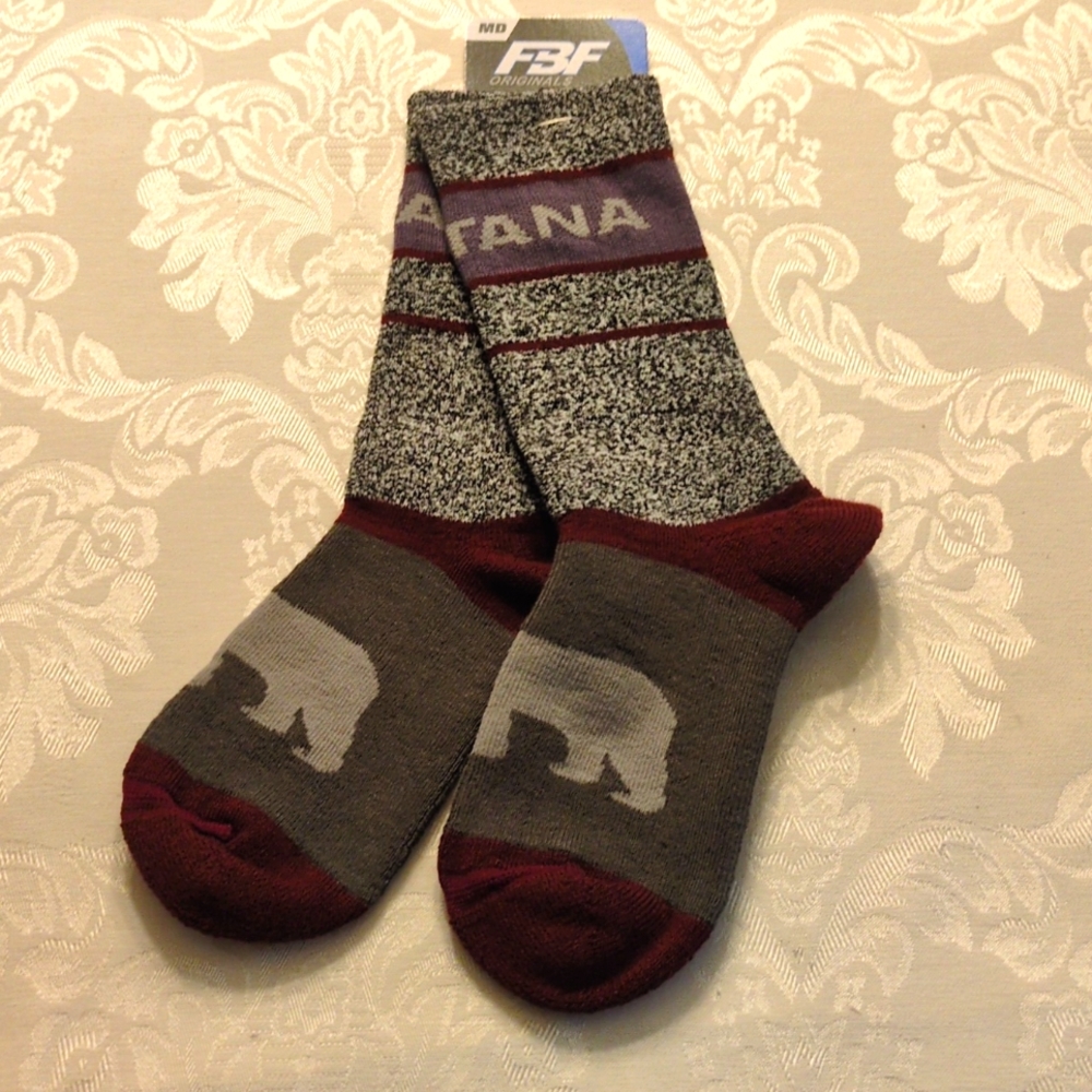 NWT Montana Grizzlies FBF medium socks